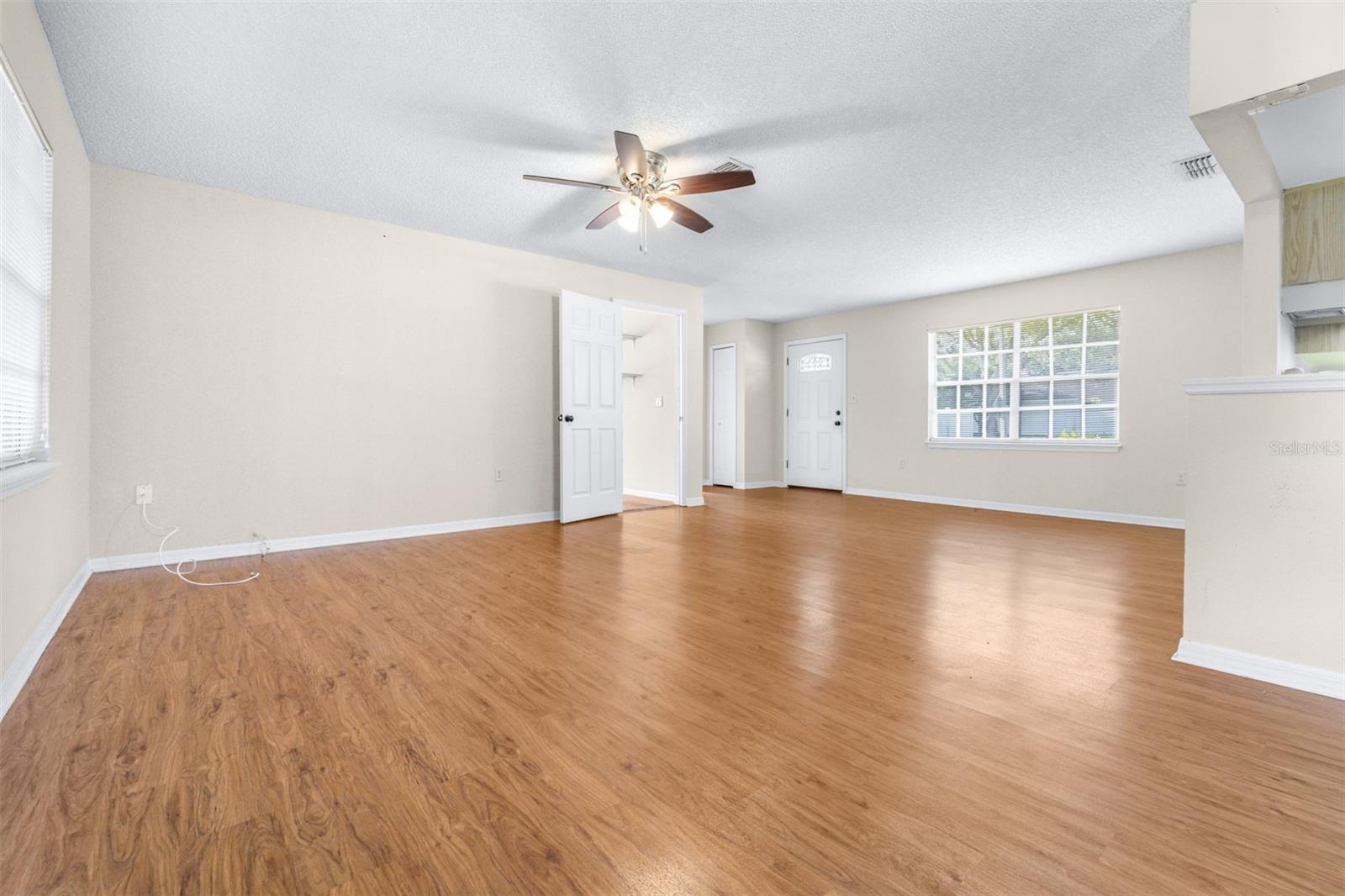 Image 5 of 38 For 4605 Kimball Court W