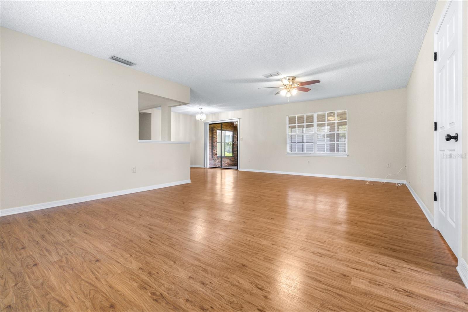 Image 6 of 38 For 4605 Kimball Court W