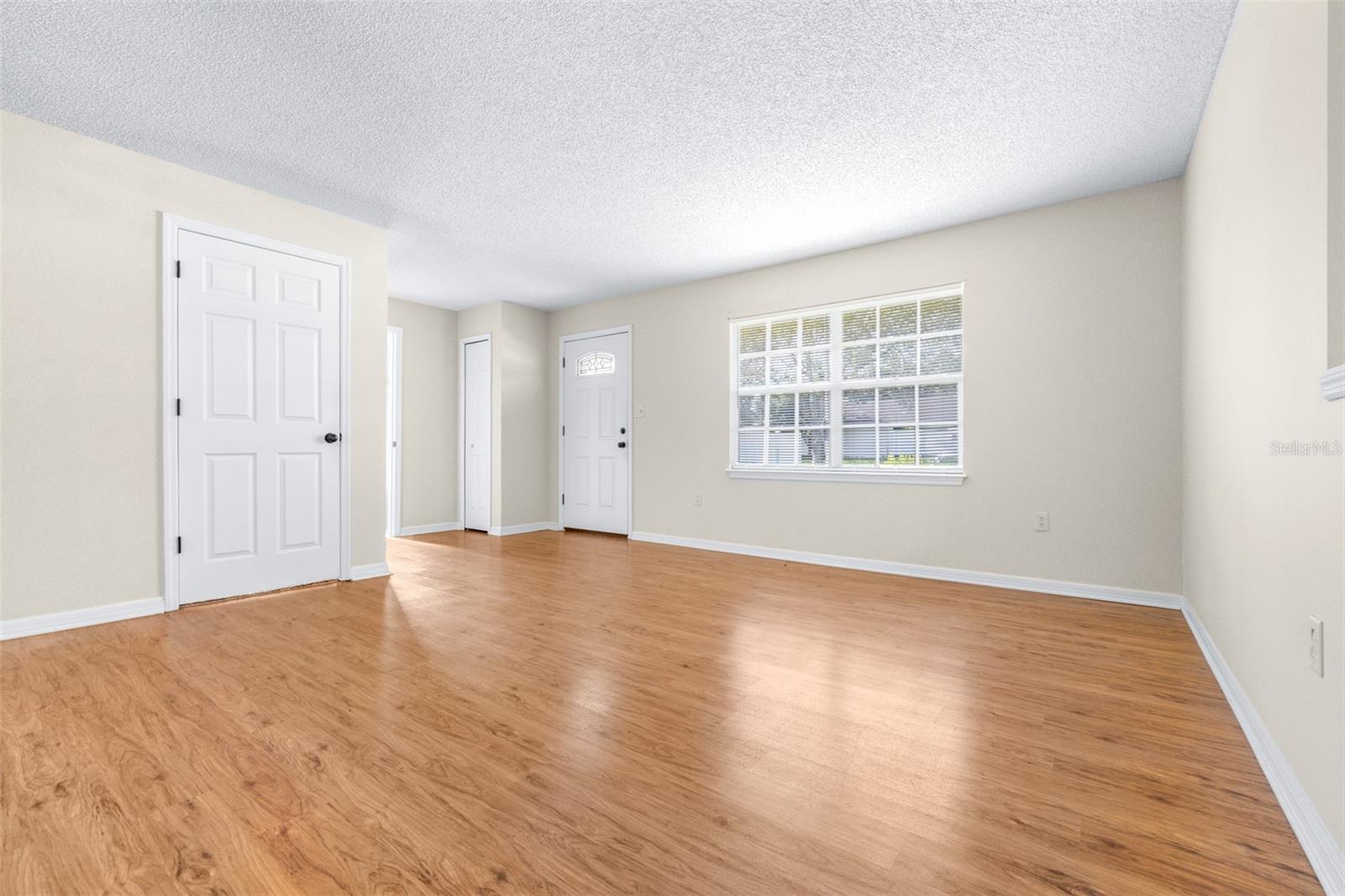 Image 8 of 38 For 4605 Kimball Court W