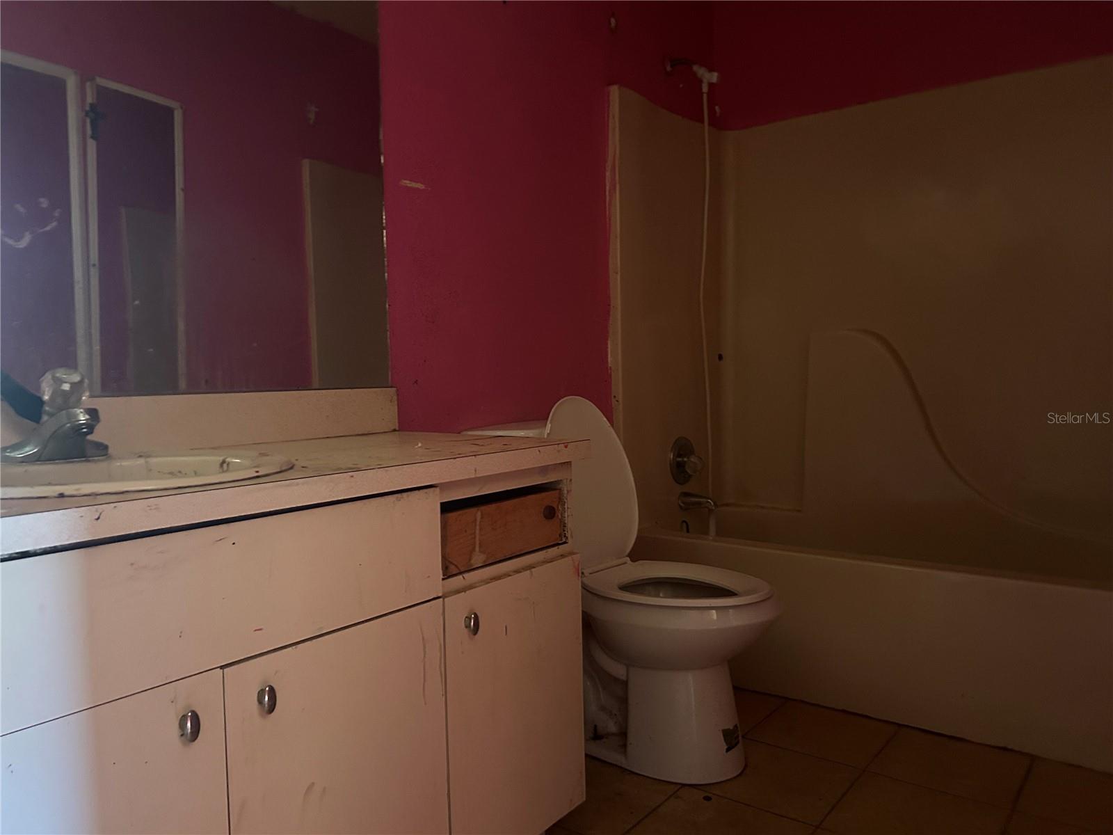 Image 10 of 25 For 2250 Maple Hill Drive