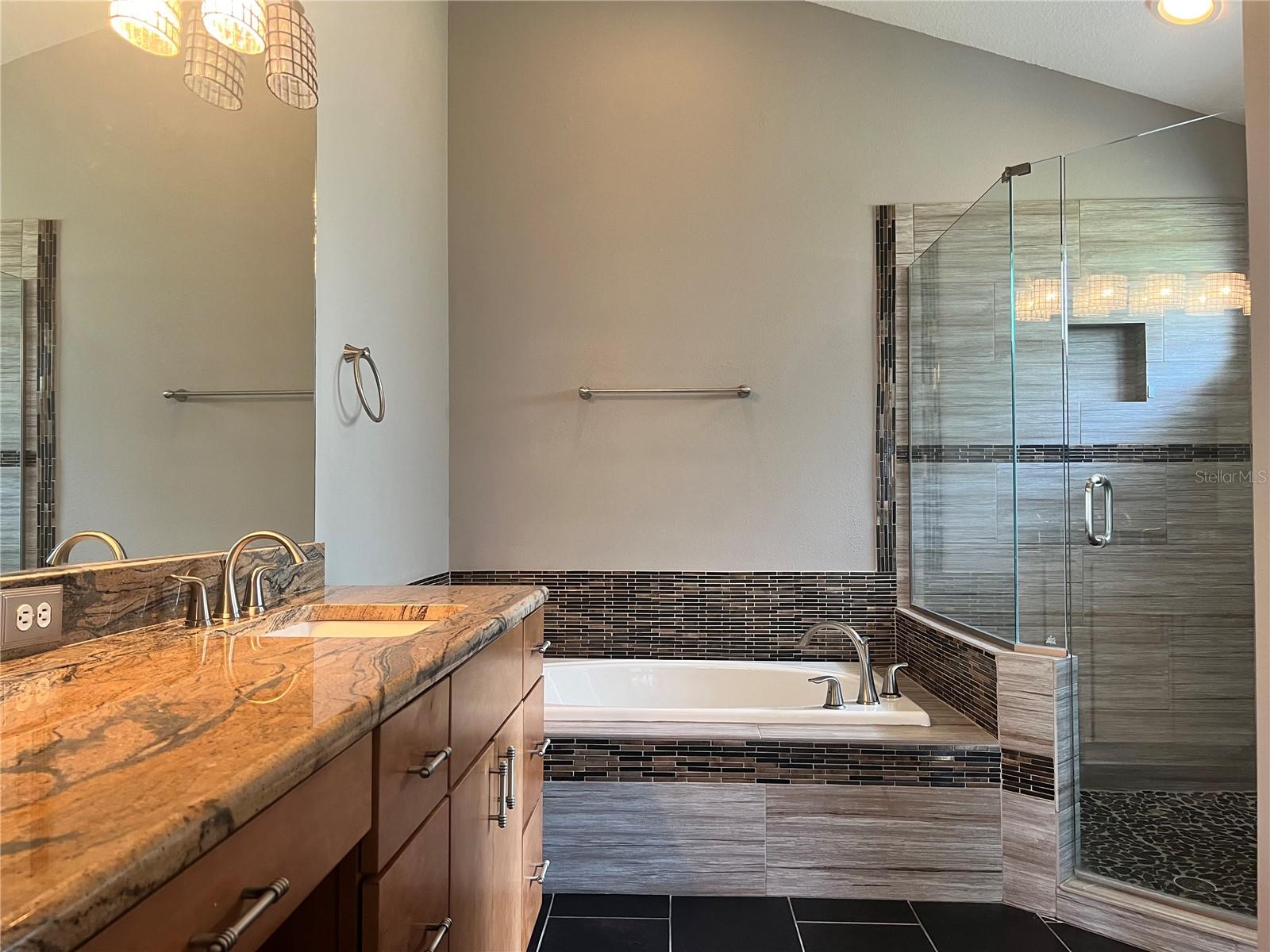 Image 15 of 23 For 12835 Standbridge Dr