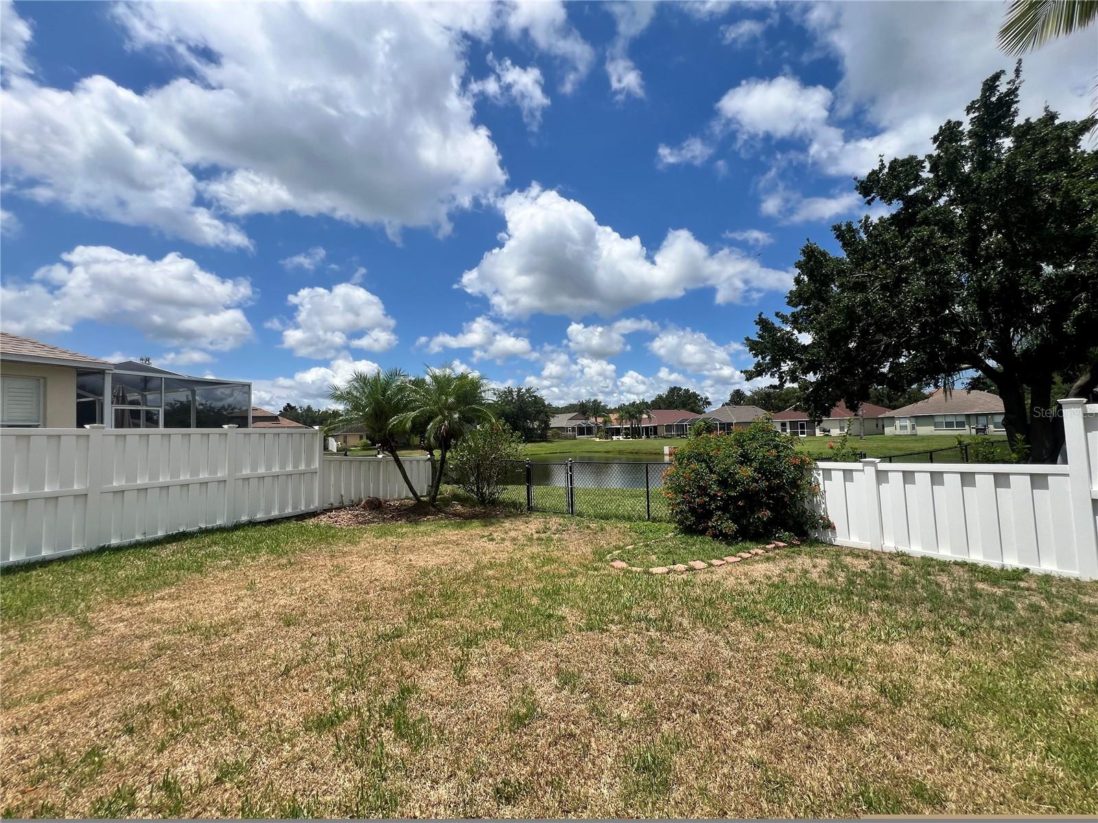 Image 21 of 23 For 12835 Standbridge Dr