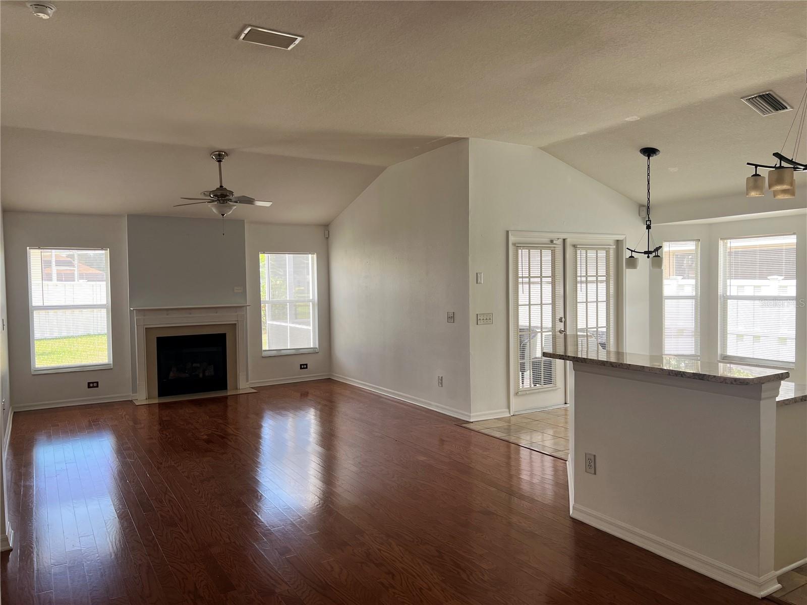 Image 5 of 23 For 12835 Standbridge Dr