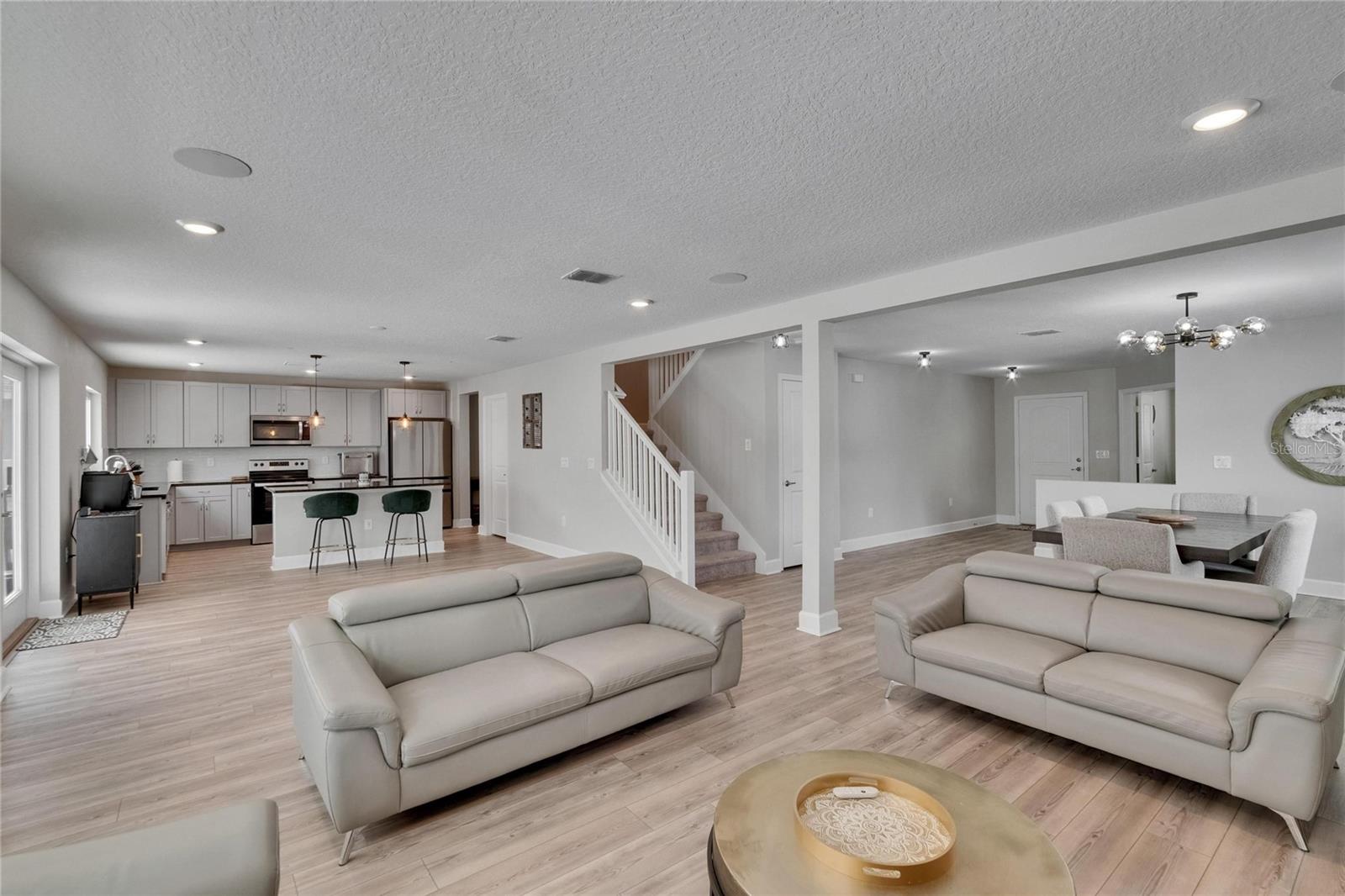 Image 13 of 58 For 7116 Cruz Court