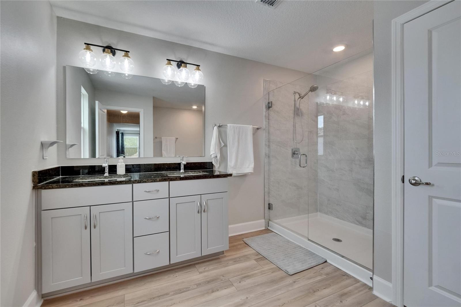 Image 30 of 58 For 7116 Cruz Court