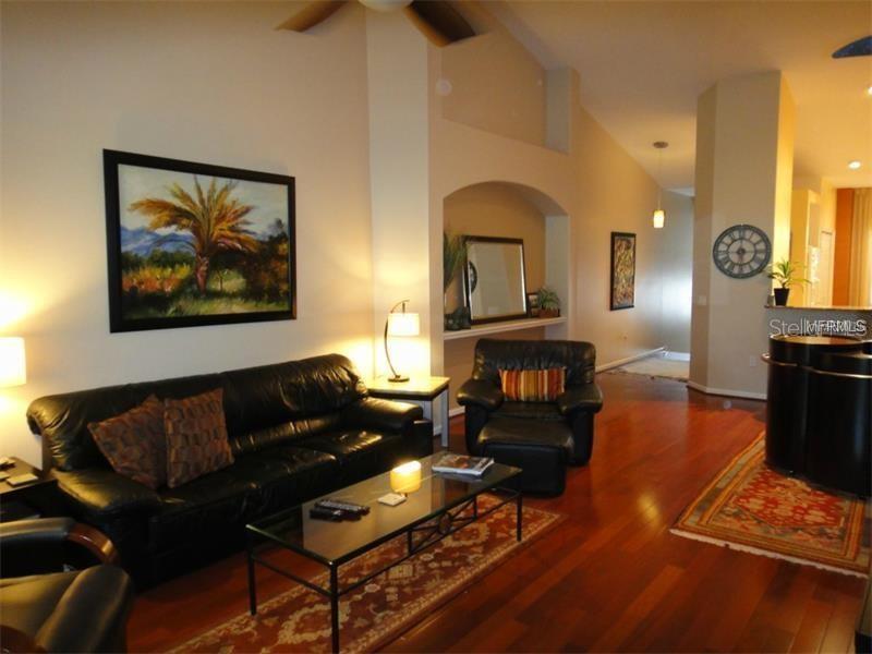 Image 6 of 8 For 372 Enclave Drive