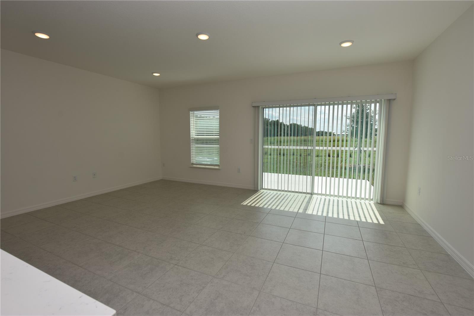 Image 14 of 41 For 3905 Academia Avenue