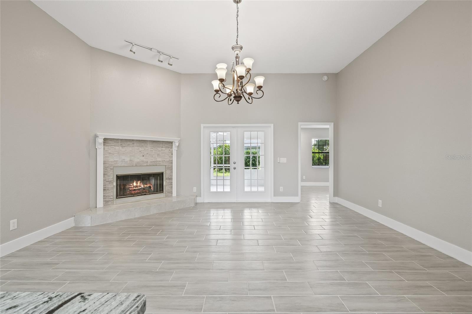 Image 10 of 57 For 1102 Berkley Lane