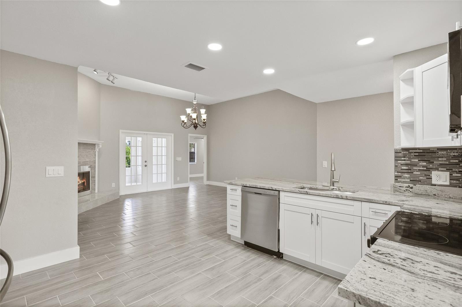 Image 17 of 57 For 1102 Berkley Lane