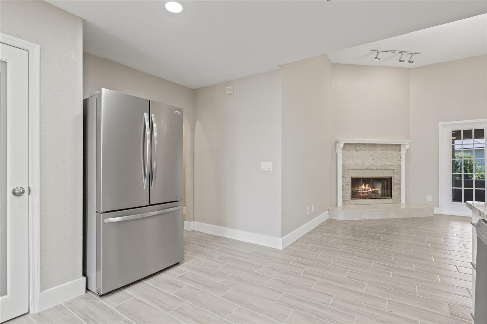 Image 18 of 57 For 1102 Berkley Lane