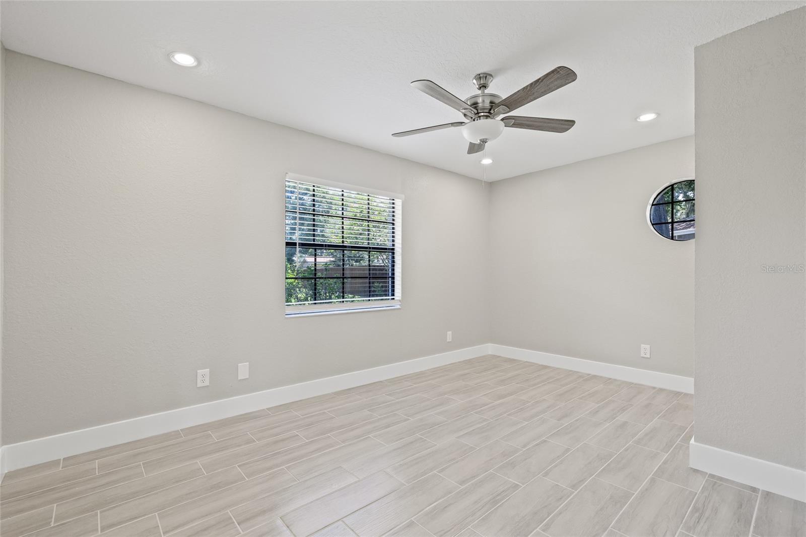 Image 36 of 57 For 1102 Berkley Lane