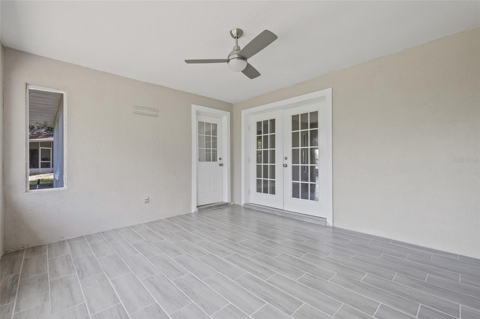 Image 40 of 57 For 1102 Berkley Lane