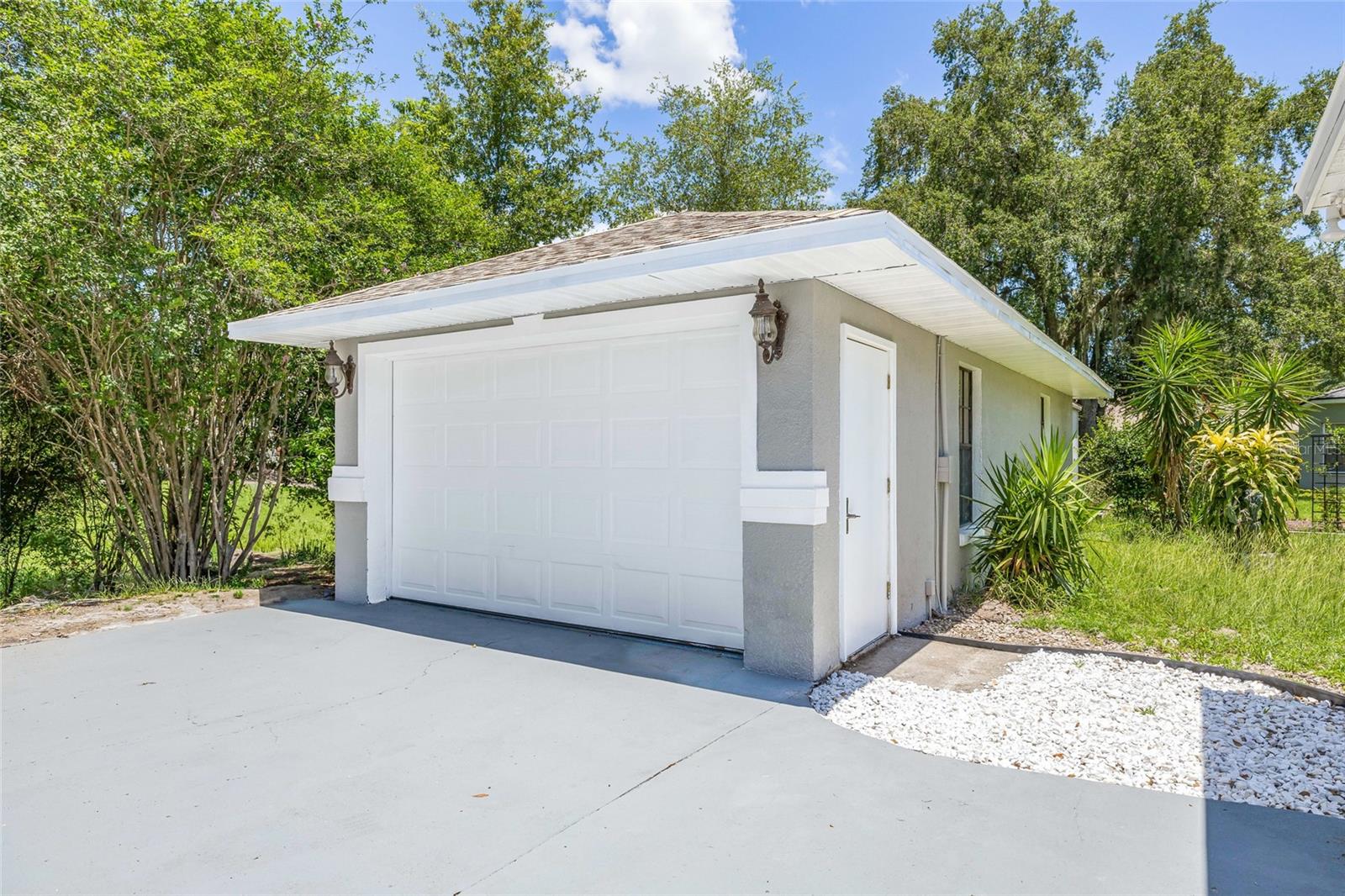 Image 44 of 57 For 1102 Berkley Lane