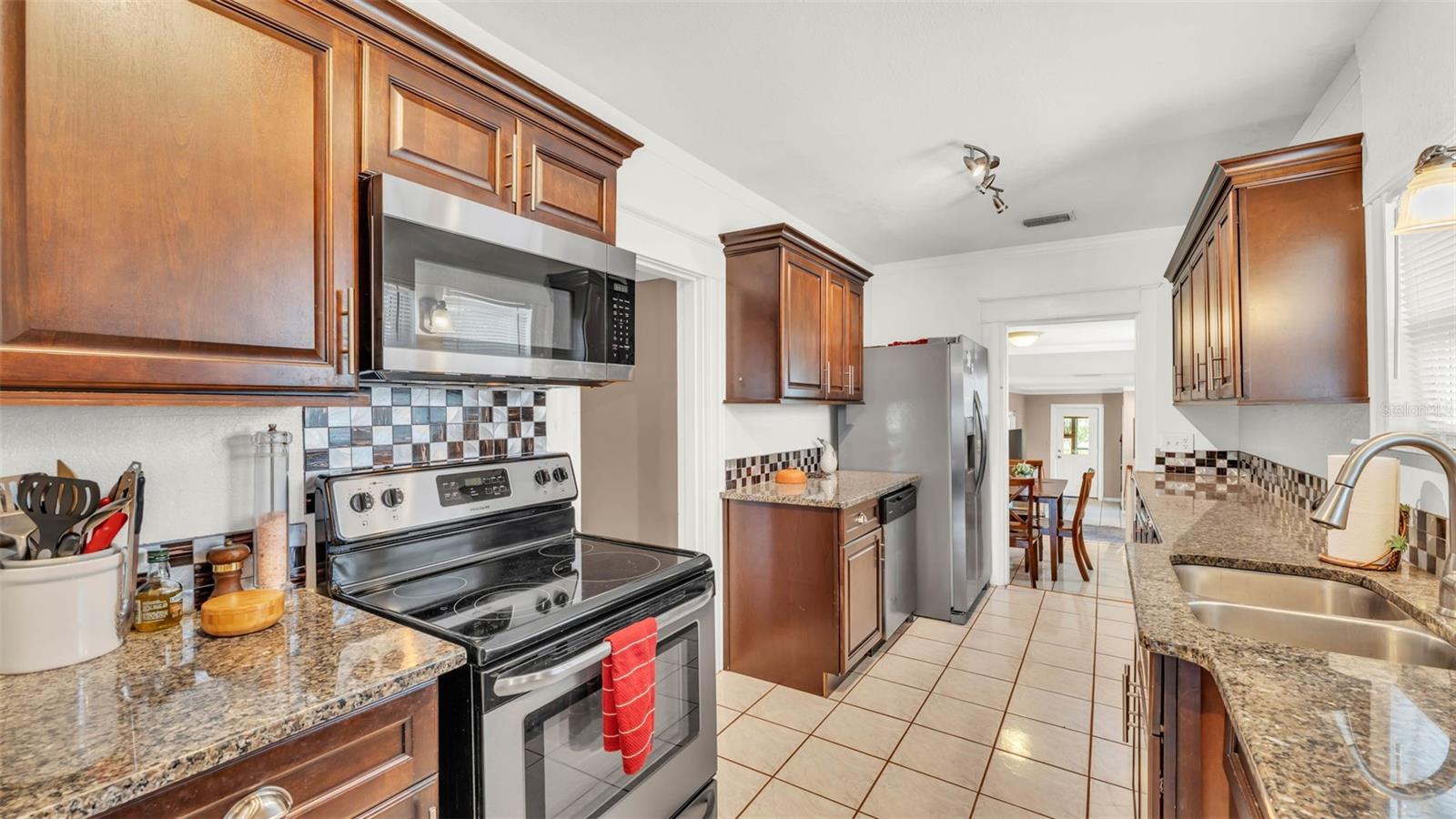 Image 13 of 43 For 236 Seminole Avenue
