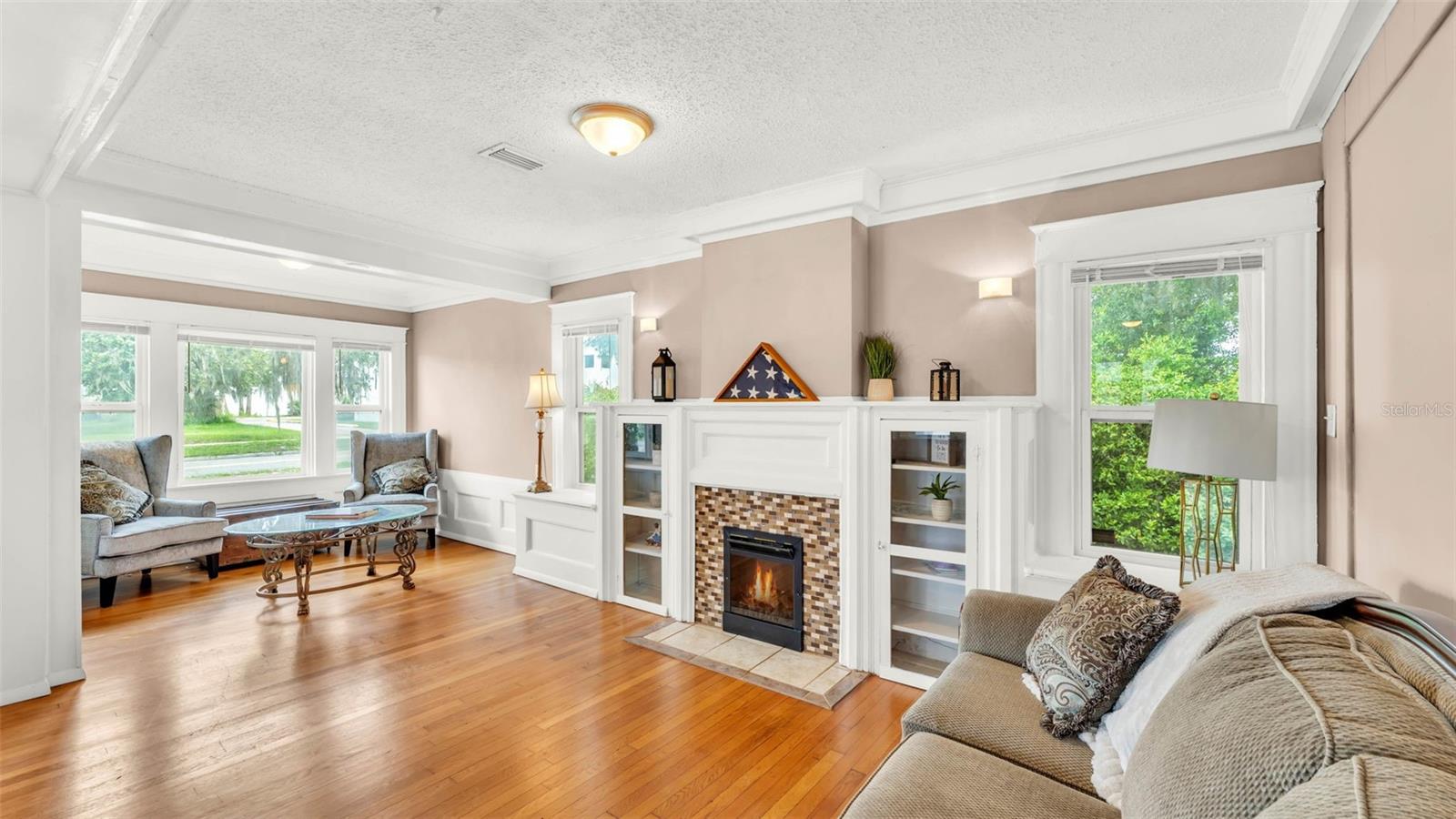 Image 3 of 43 For 236 Seminole Avenue