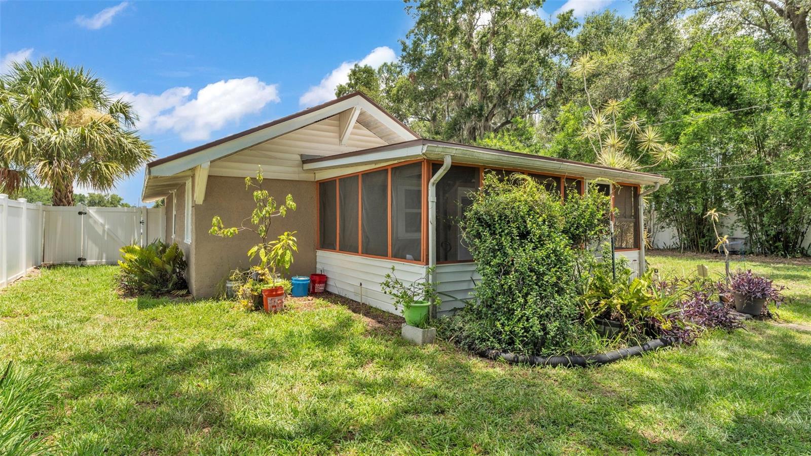 Image 37 of 43 For 236 Seminole Avenue