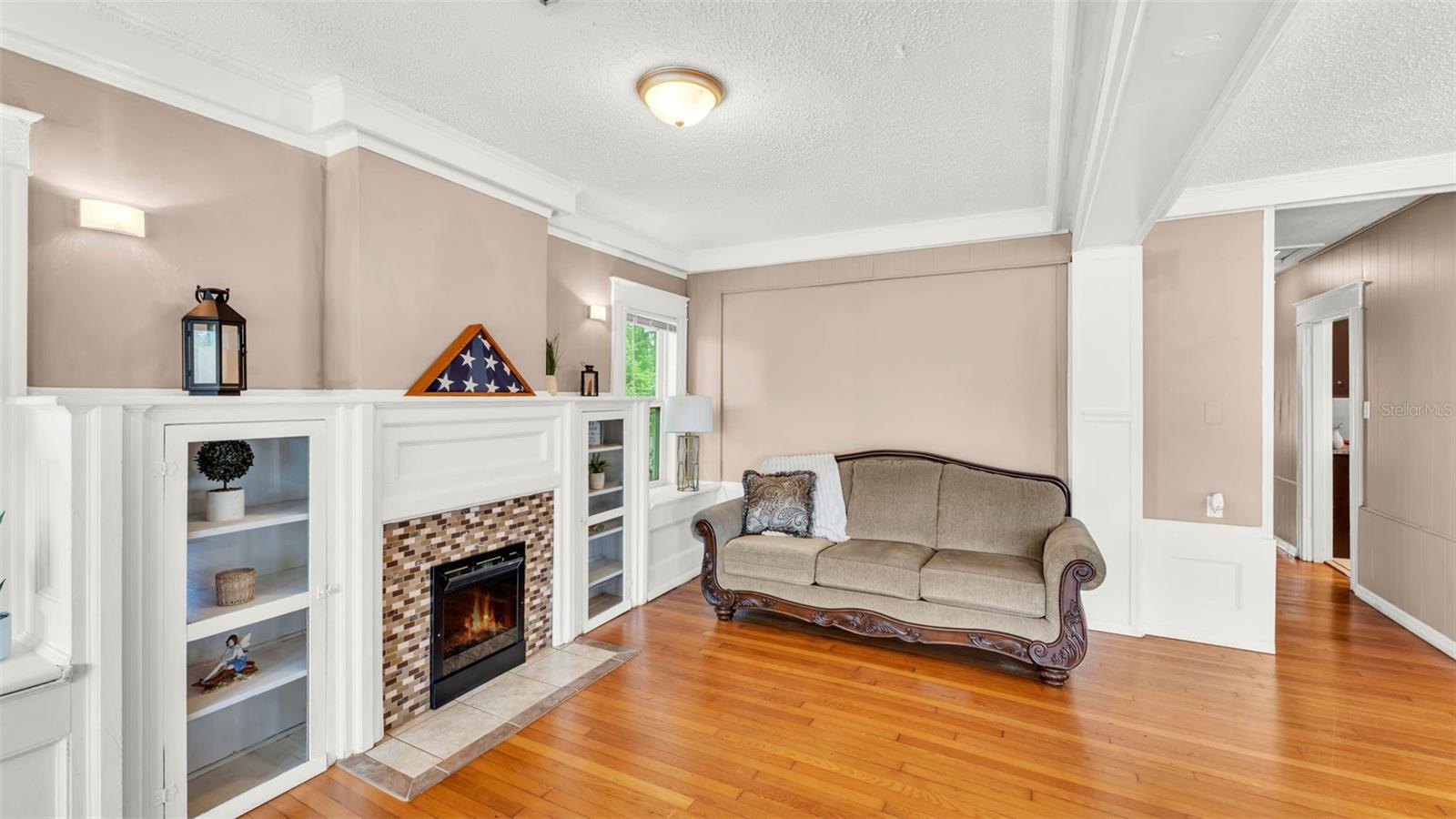 Image 4 of 43 For 236 Seminole Avenue