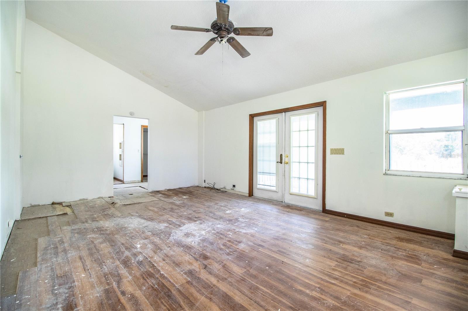 Image 31 of 68 For 4510 Cindy Road
