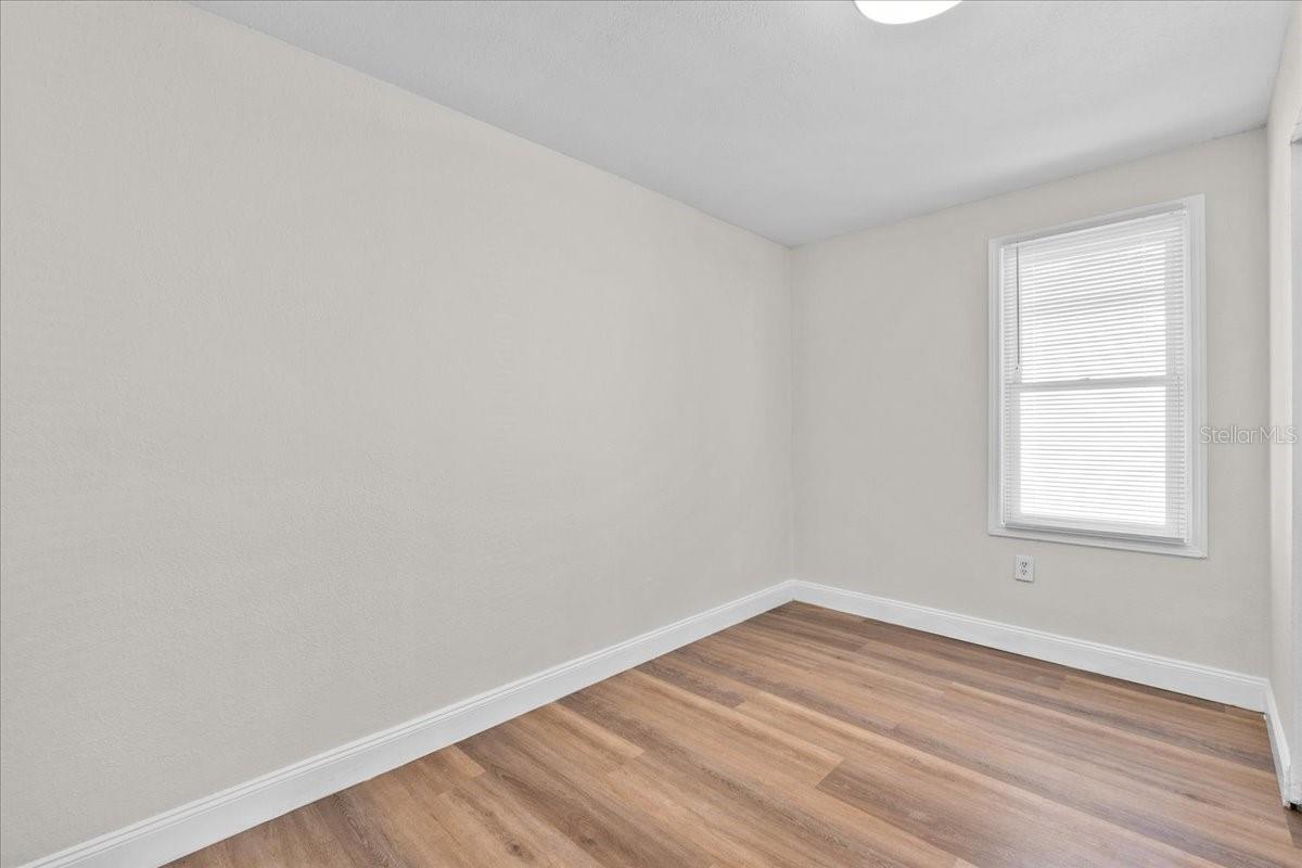 Image 42 of 58 For 405 7th Avenue