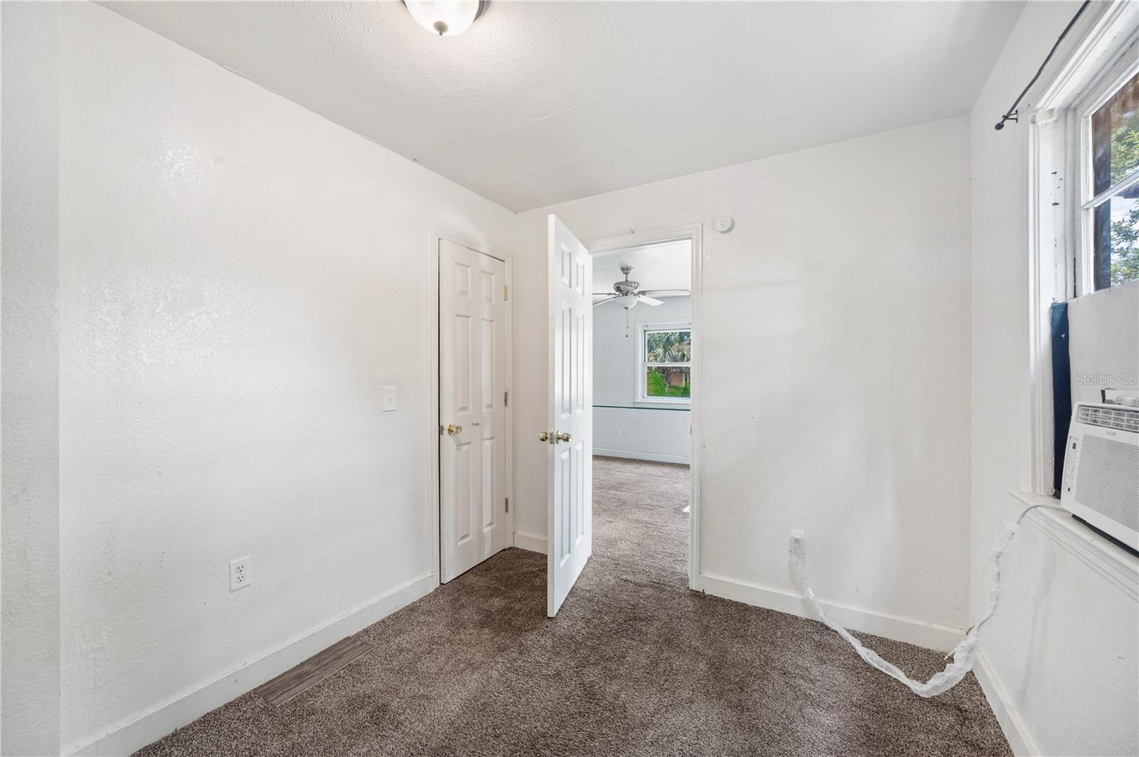 Image 8 of 27 For 1133 Bryn Mawr Avenue