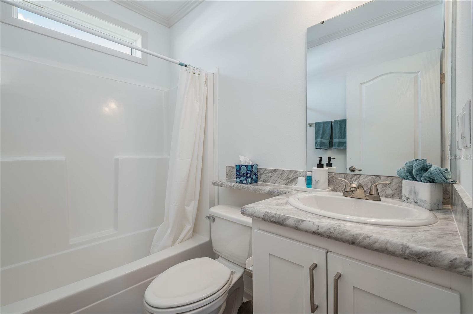 Image 18 of 27 For 7085 Fairview Village Circle