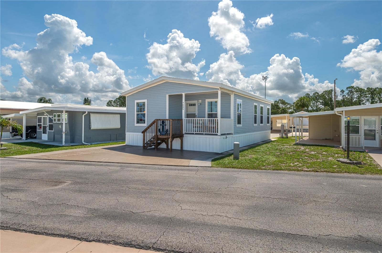 Image 2 of 27 For 7085 Fairview Village Circle