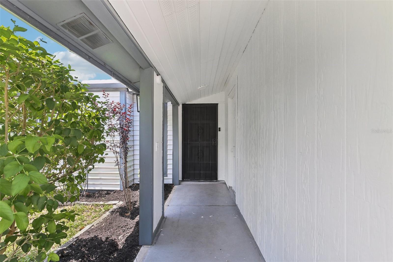 Image 6 of 40 For 3854 Feather Drive