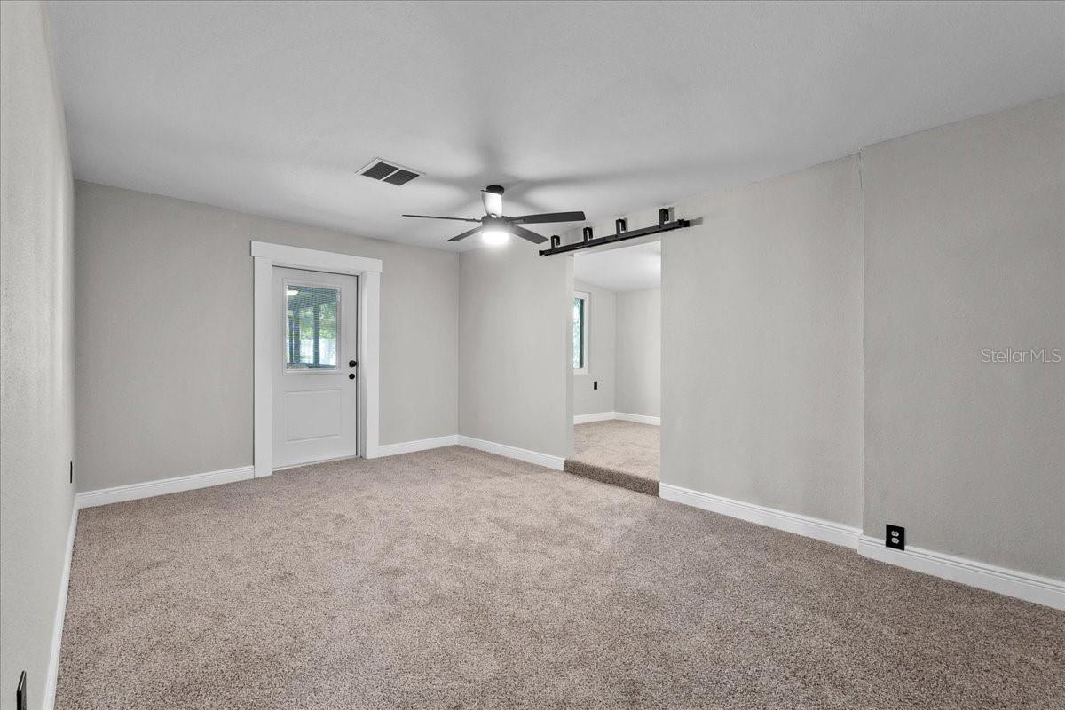 Image 16 of 49 For 504 Prado Place