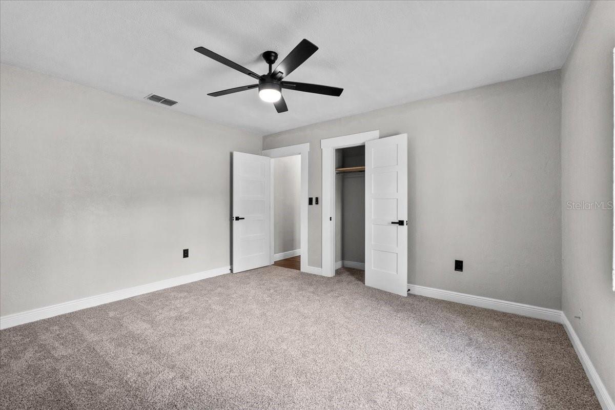 Image 29 of 49 For 504 Prado Place
