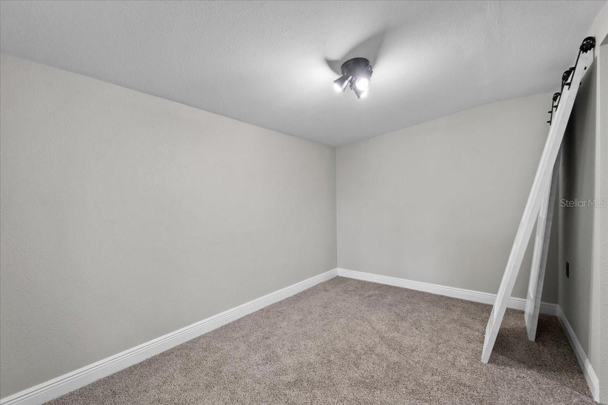 Image 33 of 49 For 504 Prado Place