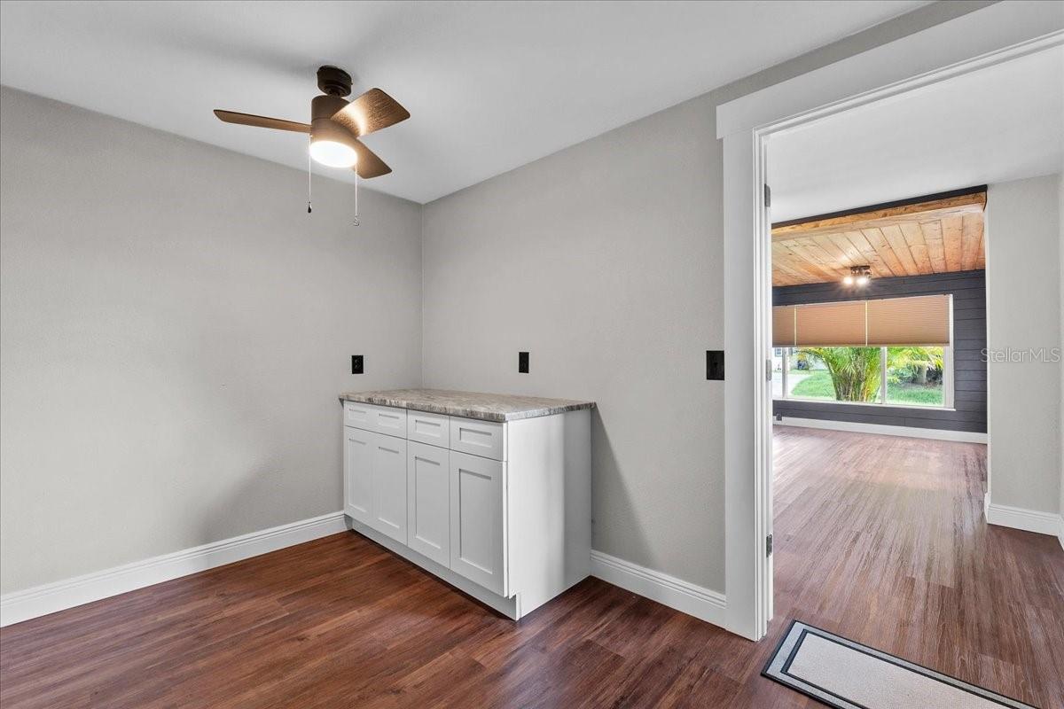 Image 36 of 49 For 504 Prado Place