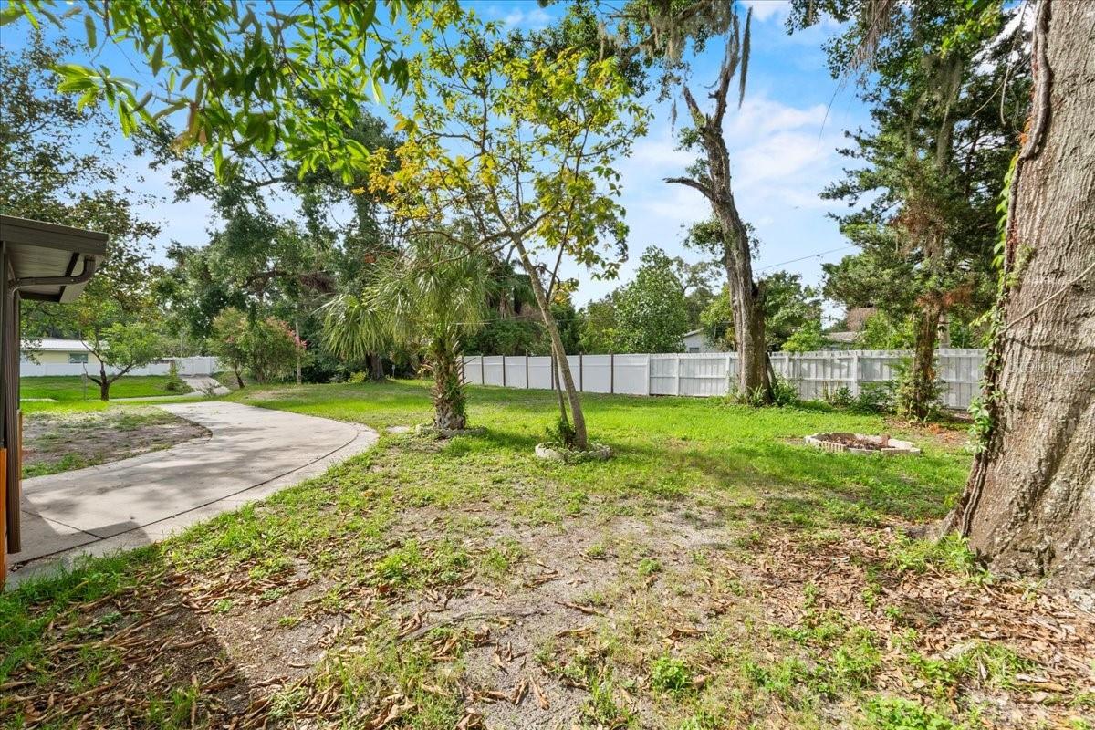Image 43 of 49 For 504 Prado Place