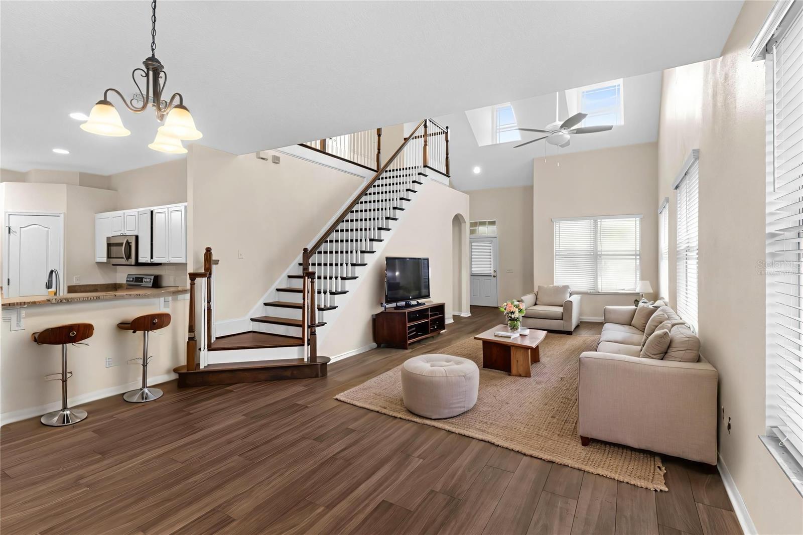 Image 5 of 26 For 10801 Sierra Vista Place