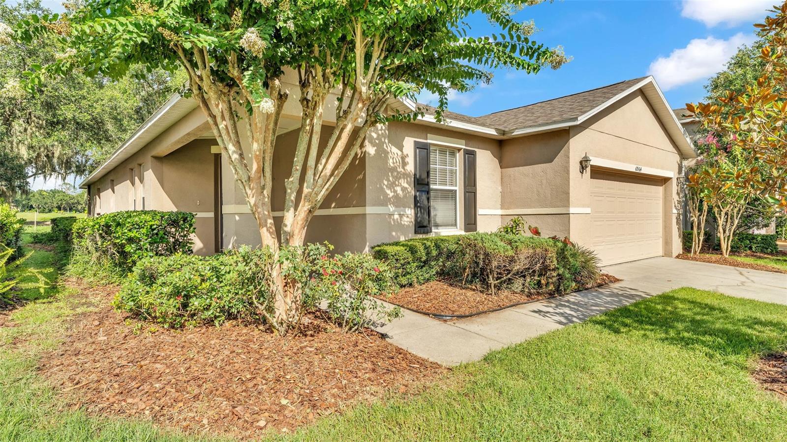 Details for 6964 Lake Eaglebrooke Drive, LAKELAND, FL 33813