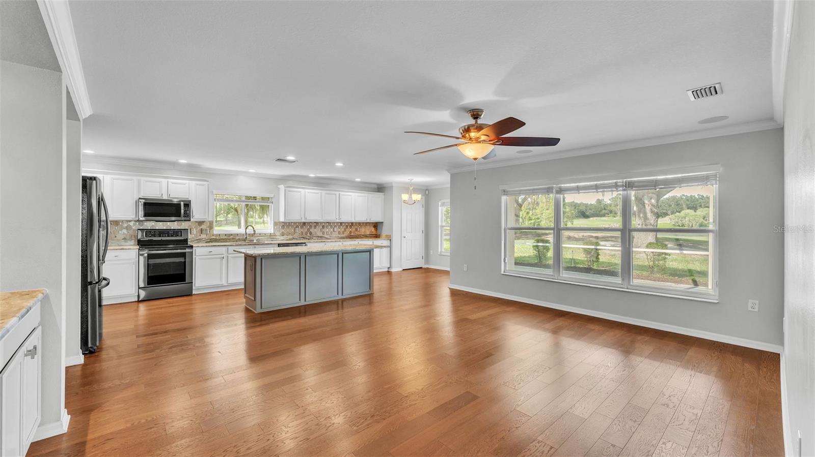 Image 19 of 58 For 6964 Lake Eaglebrooke Drive
