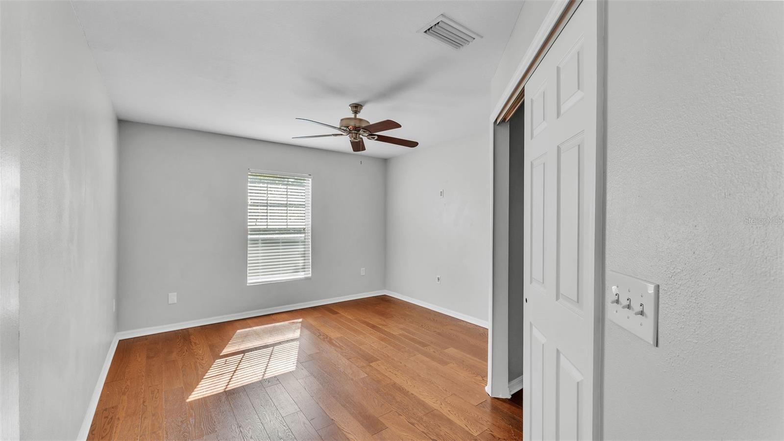 Image 28 of 58 For 6964 Lake Eaglebrooke Drive