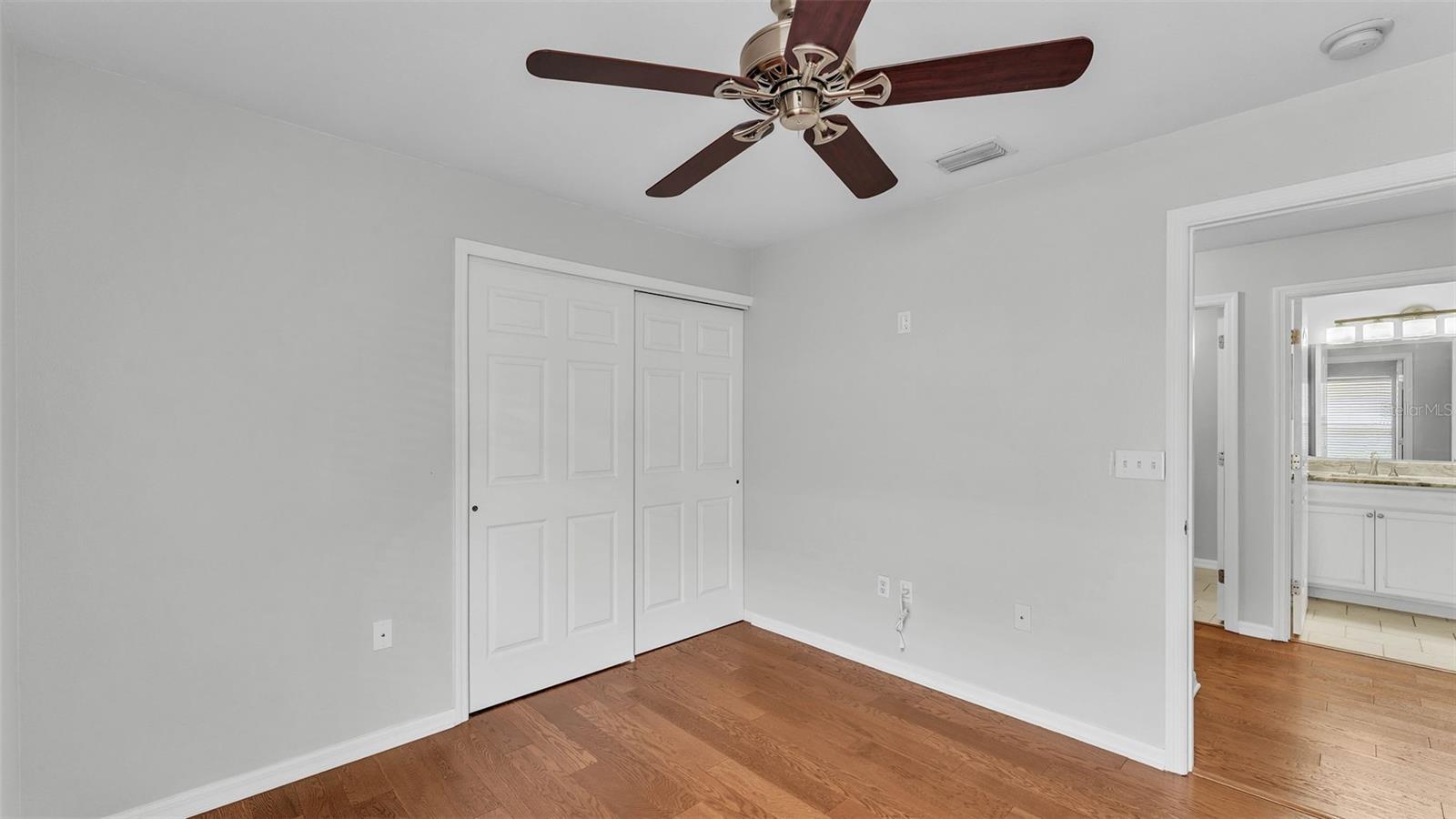 Image 31 of 58 For 6964 Lake Eaglebrooke Drive