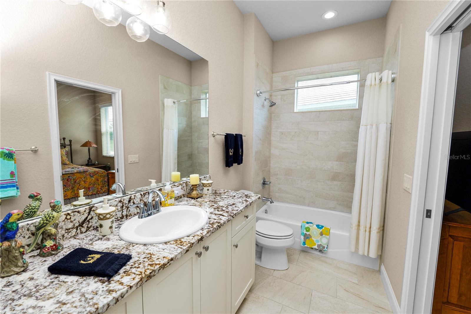 Image 17 of 45 For 1707 Laurel Glen Place