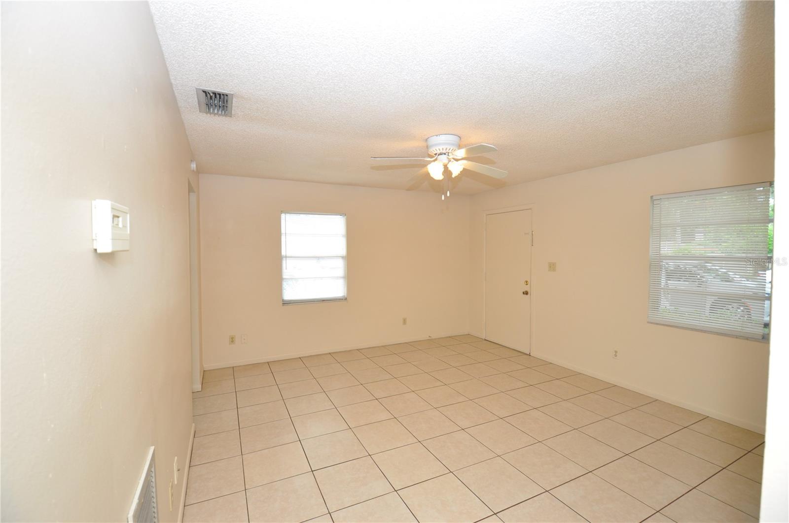 Image 4 of 13 For 1434 Fern Road