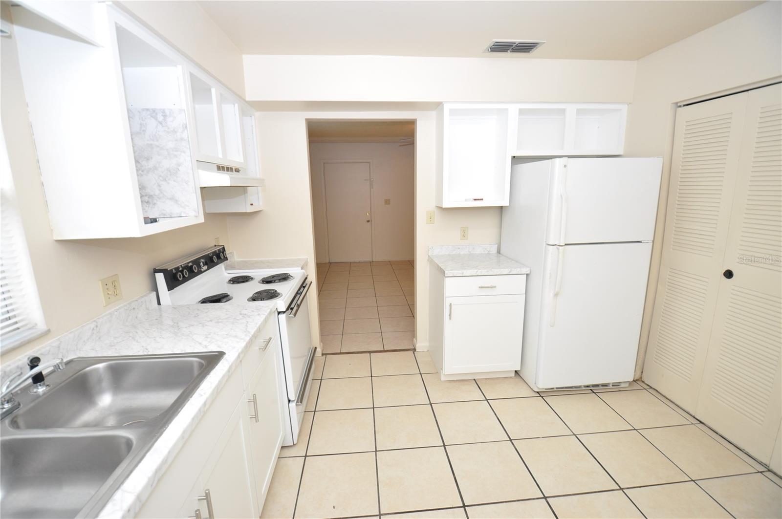 Image 5 of 13 For 1434 Fern Road