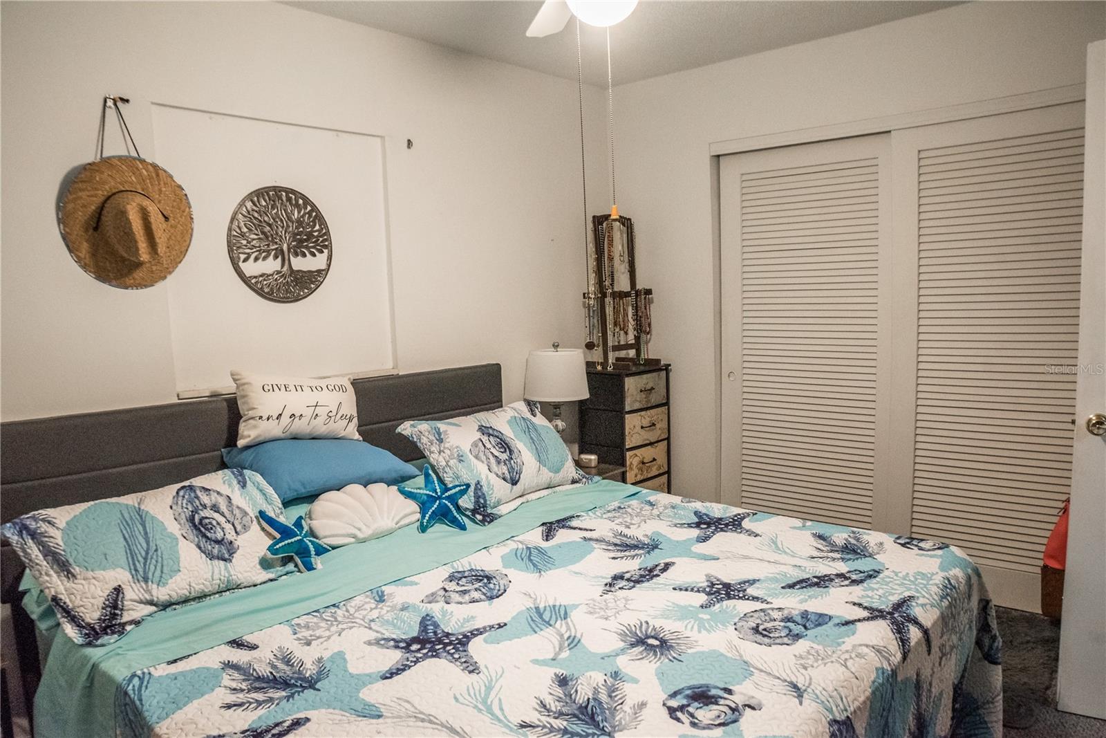 Image 4 of 21 For 7713 39th Avenue N