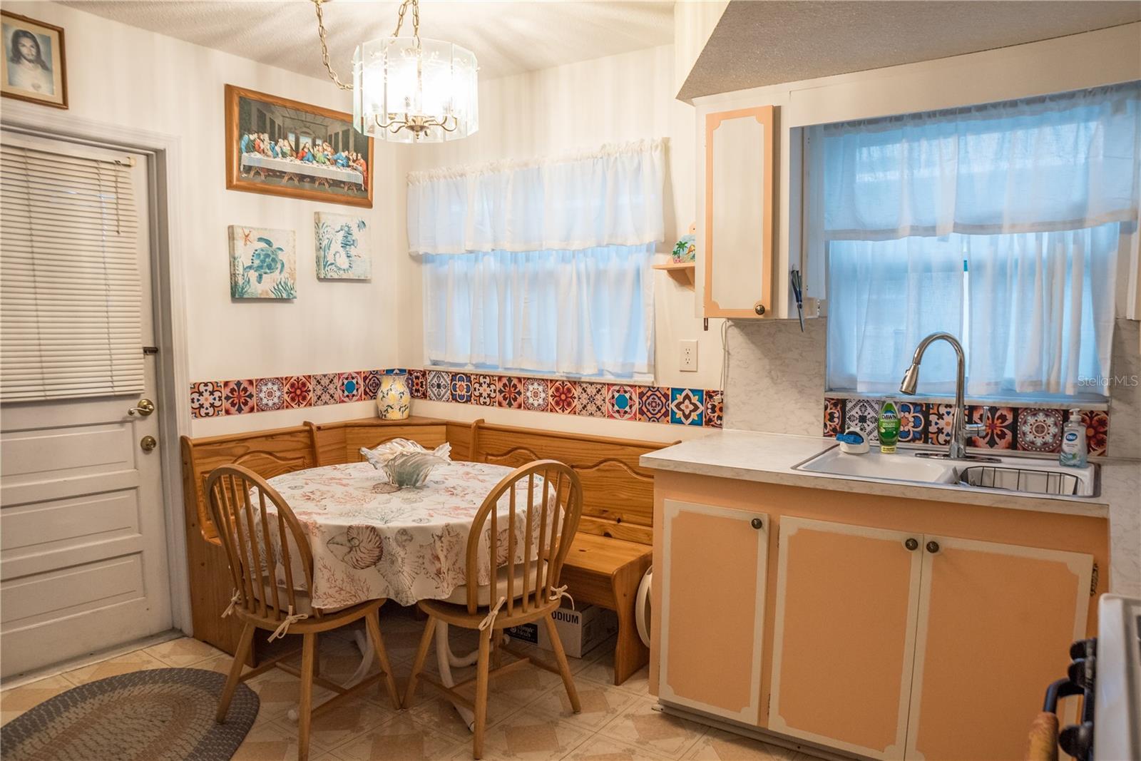 Image 5 of 21 For 7713 39th Avenue N