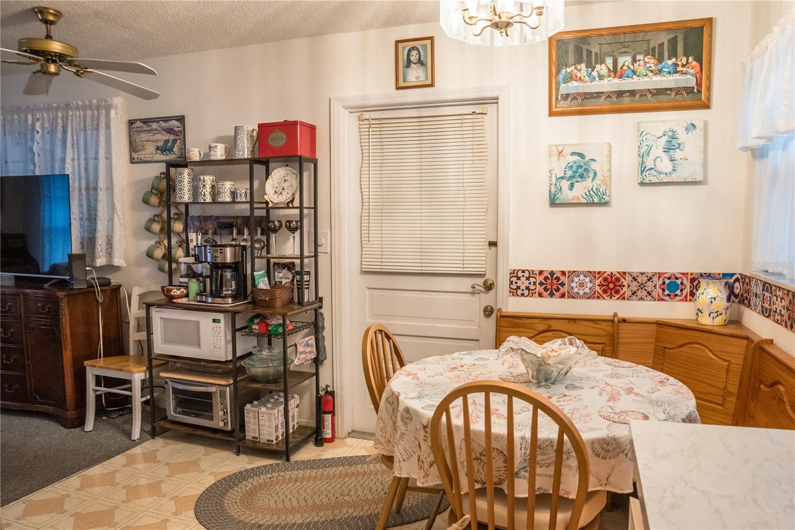 Image 8 of 21 For 7713 39th Avenue N