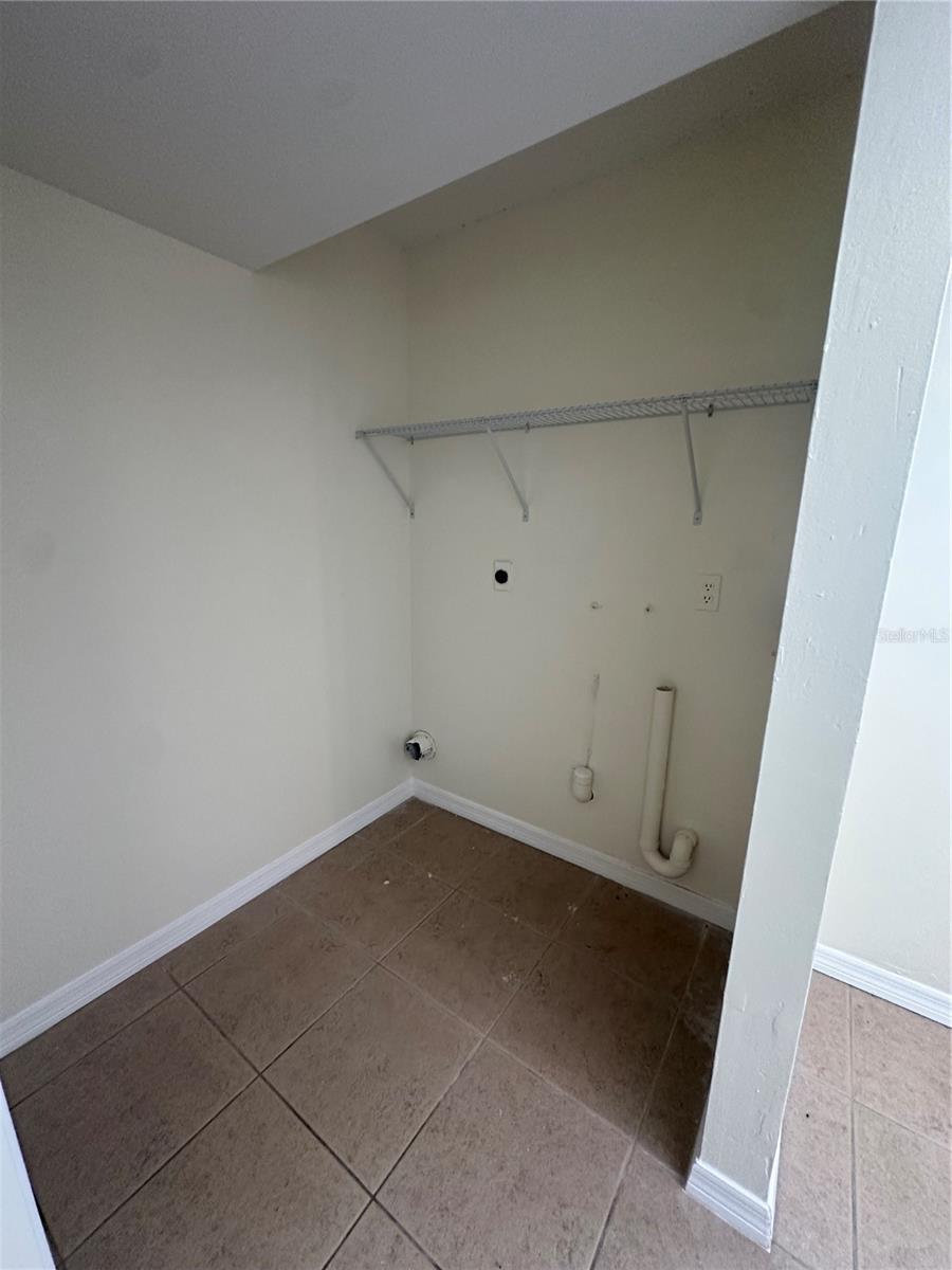 Image 11 of 17 For 7405 Willow Wisp Drive E W