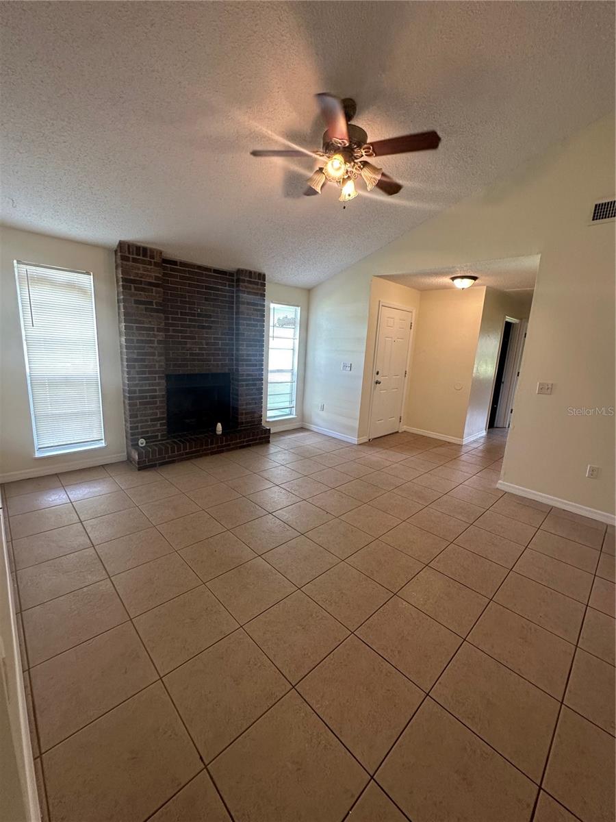 Image 3 of 17 For 7405 Willow Wisp Drive E W