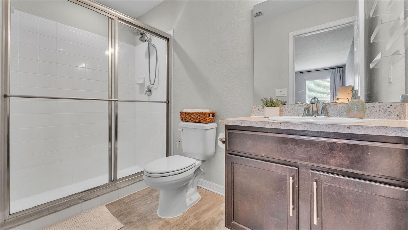 Image 18 of 38 For 3739 Peregrine Way