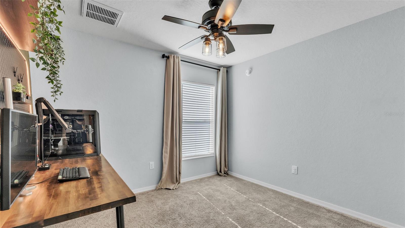 Image 26 of 38 For 3739 Peregrine Way