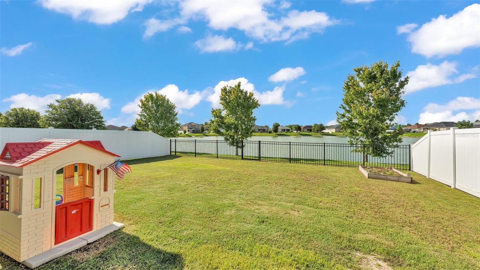 Image 4 of 38 For 3739 Peregrine Way