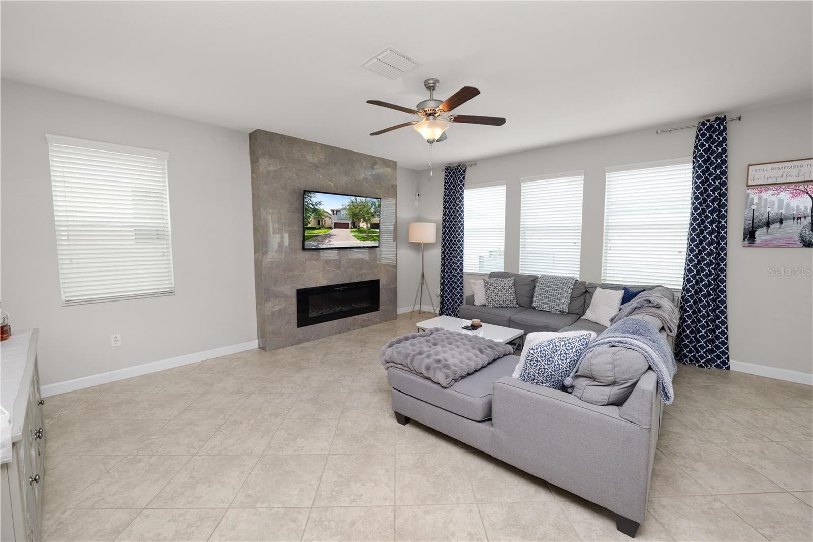 Image 7 of 52 For 1044 Oliveto Verdi Court