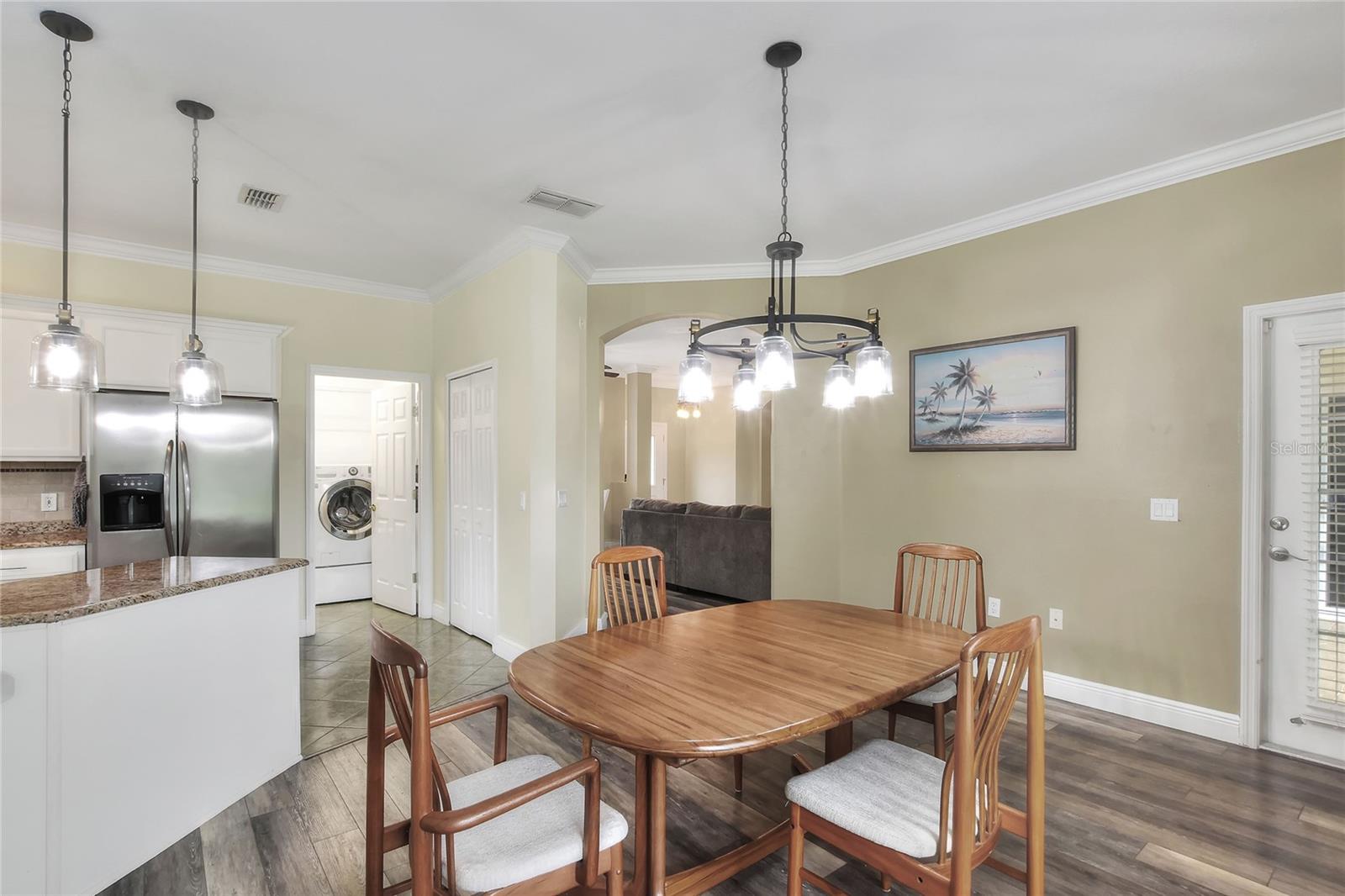 Image 16 of 64 For 657 Shorehaven Drive